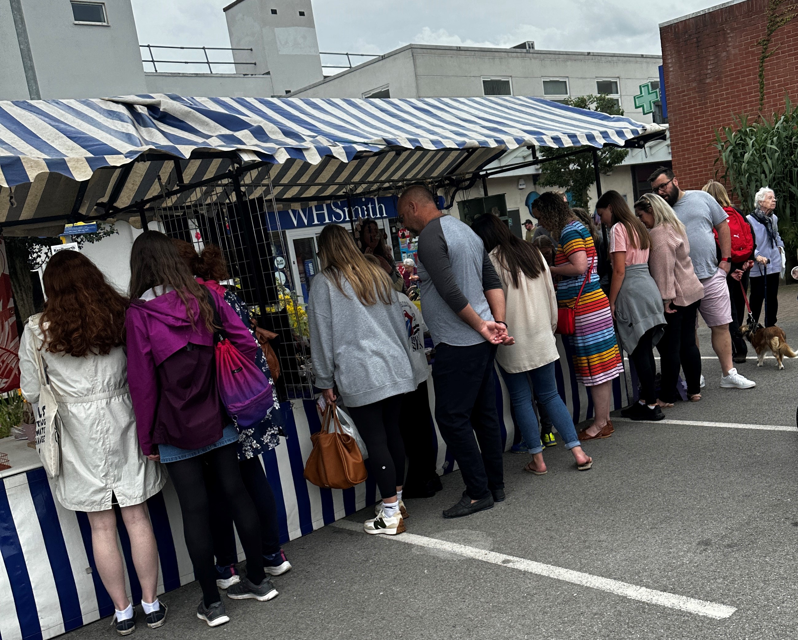 Kenilworth Food Festival attracts around 10 000 despite weather